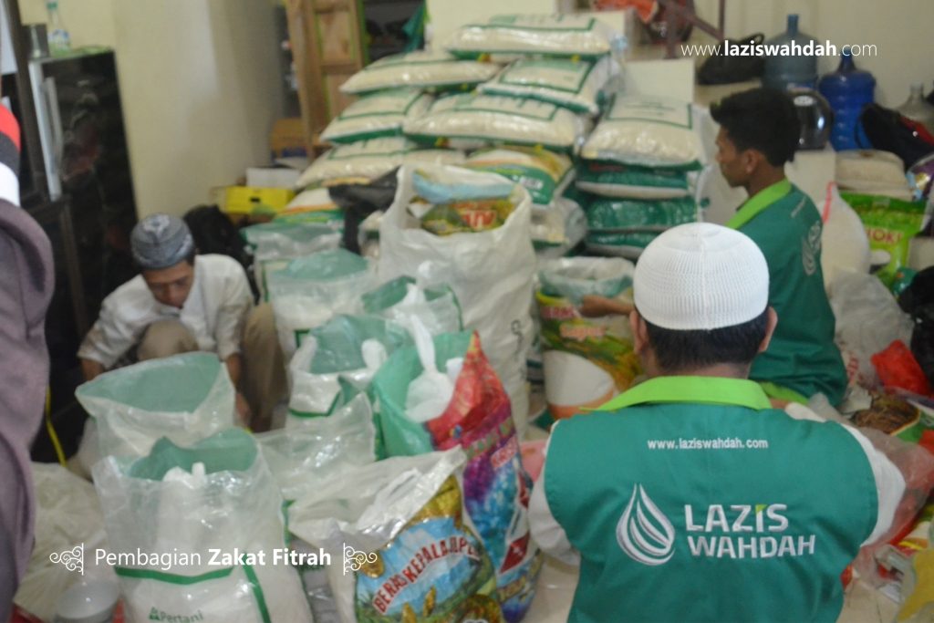 Persiapan Beras Zakat Fitrah