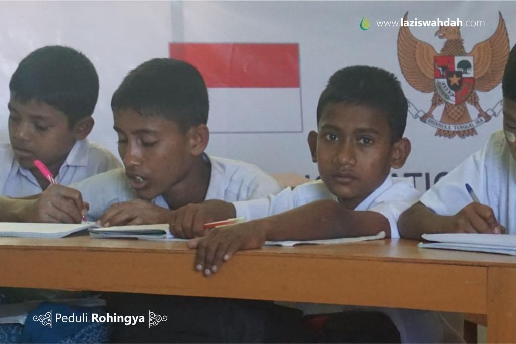 LAZIS Wahdah _ Kunjungan Ke Sekolah Rohingya 4