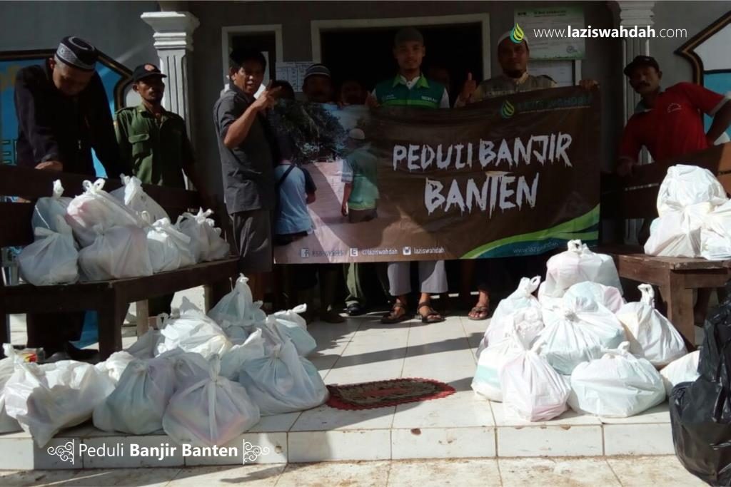 Penyerahan Sembako untuk Korban Banjir Banten