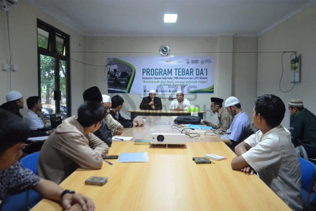 LAZIS Wahdah bekerjasama dengan Yayasan Kalla pada Program Tebar Dai Ramadhan