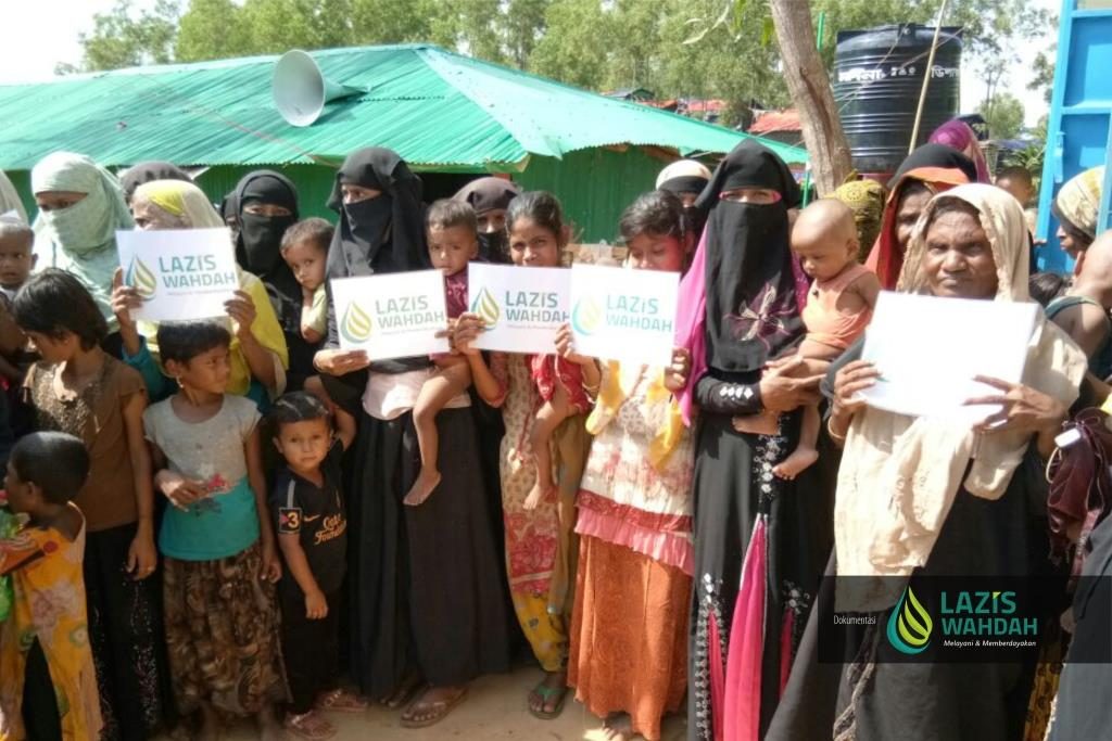 LAZIS Wahdah Salurkan Selimut dan Bahan Makanan Untuk Pengungsi Rohingya 2