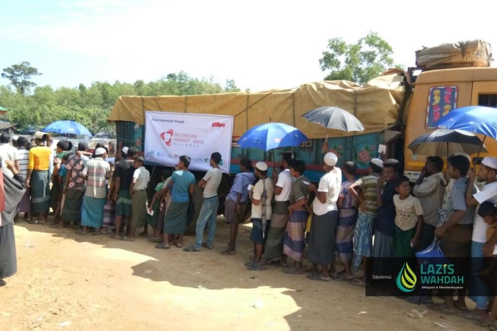 LAZIS Wahdah Salurkan Selimut dan Bahan Makanan Untuk Pengungsi Rohingya 4