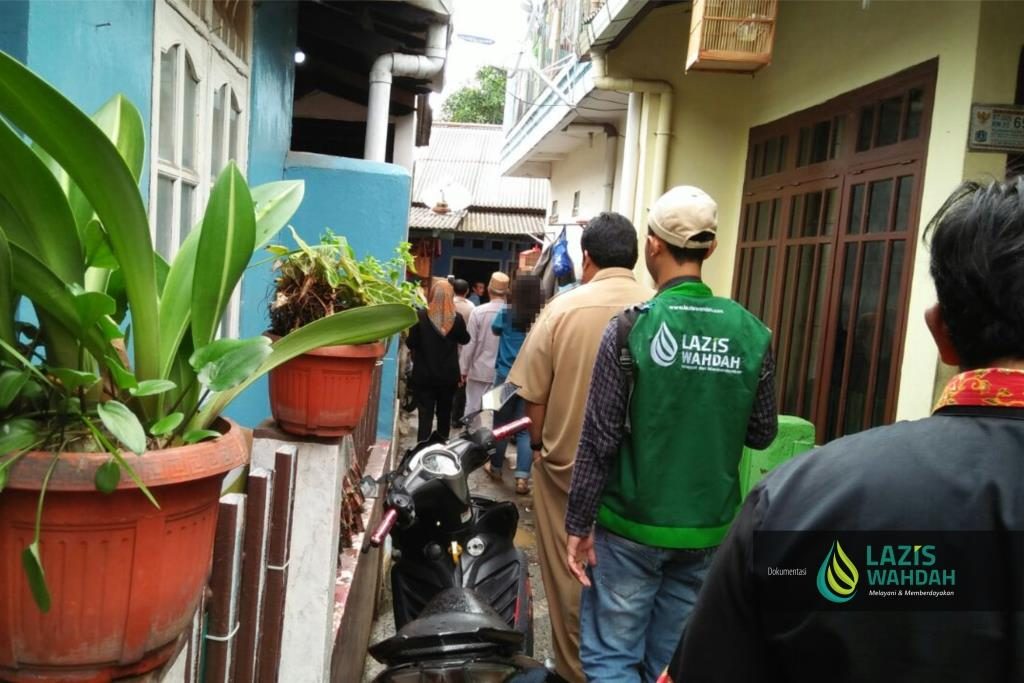 LAZIS Wahdah Peduli Banjir Jakarta Puluhan Rumah Rusak Berat di Pejaten Timur