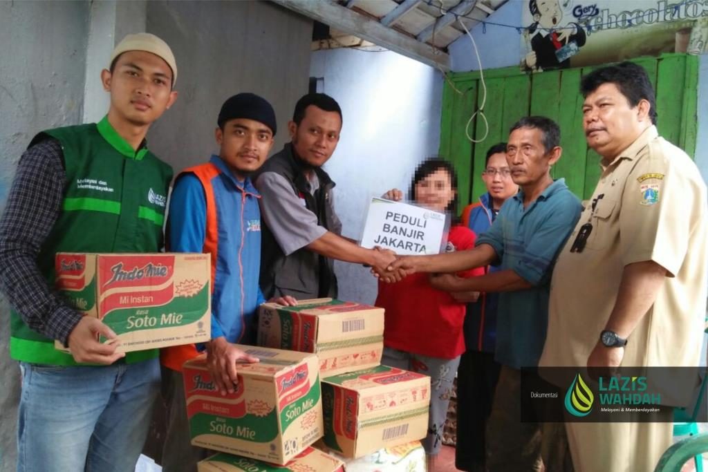 LAZIS Wahdah Peduli Banjir Jakarta Puluhan Rumah Rusak Berat di Pejaten Timur 4