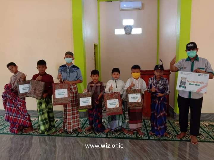 Aktivis Ldk Kendari Bersama Laznas Wiz Kembali Adakan Khitanan Massal