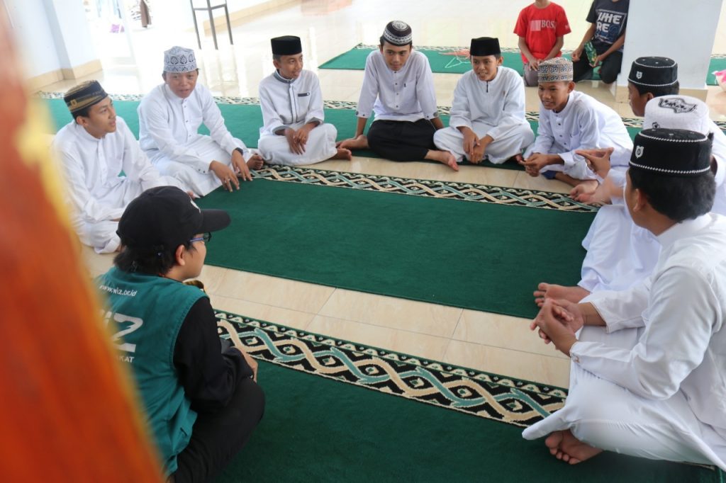 3. Sedekah Beras Santri - Maros - Wahdah Inspirasi Zakat