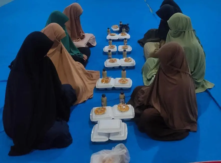 Gambar buka puasa sunnah Pondok Pesantren Markas Ilmu Al-Qur'an