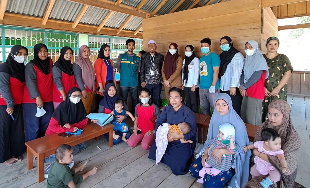 Gambar Penyaluran Fasilitas Perangkat Kesehatan di Kampung Zakat Pammana