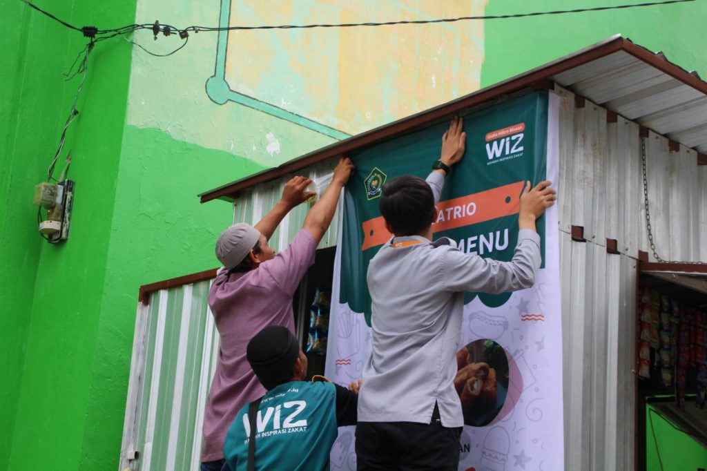 Gambar Pemberian Dukungan Modal Usaha untuk Bu Nurlia Saputri di Wajo Sulawesi Selatan