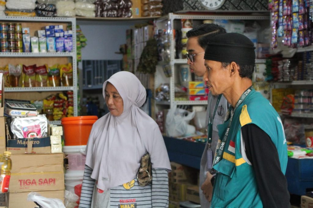 Gambar Pemberian Dukungan Modal Usaha untuk Bu Nurlia Saputri di Wajo Sulawesi Selatan