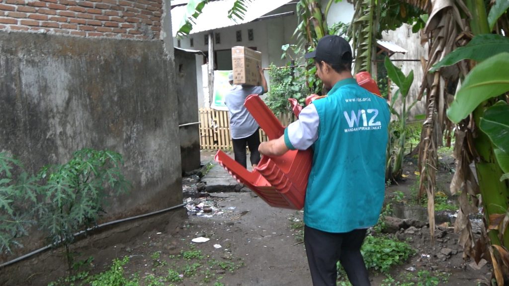 Gambar Penyaluran Bantuan Sarana dan Prasarana TPA Al-Maidah Marwan Kolaborasi bersama Laznas Wahdah Inspirasi Zakat (WIZ) dan Majelis Telkomsel Taqwa (MTT)