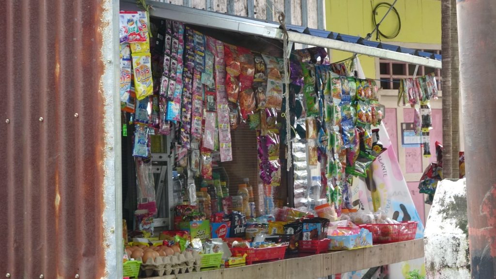 Gambar Pemberian Bantuan Pengembangan Usaha Bu Novita di Makassar
