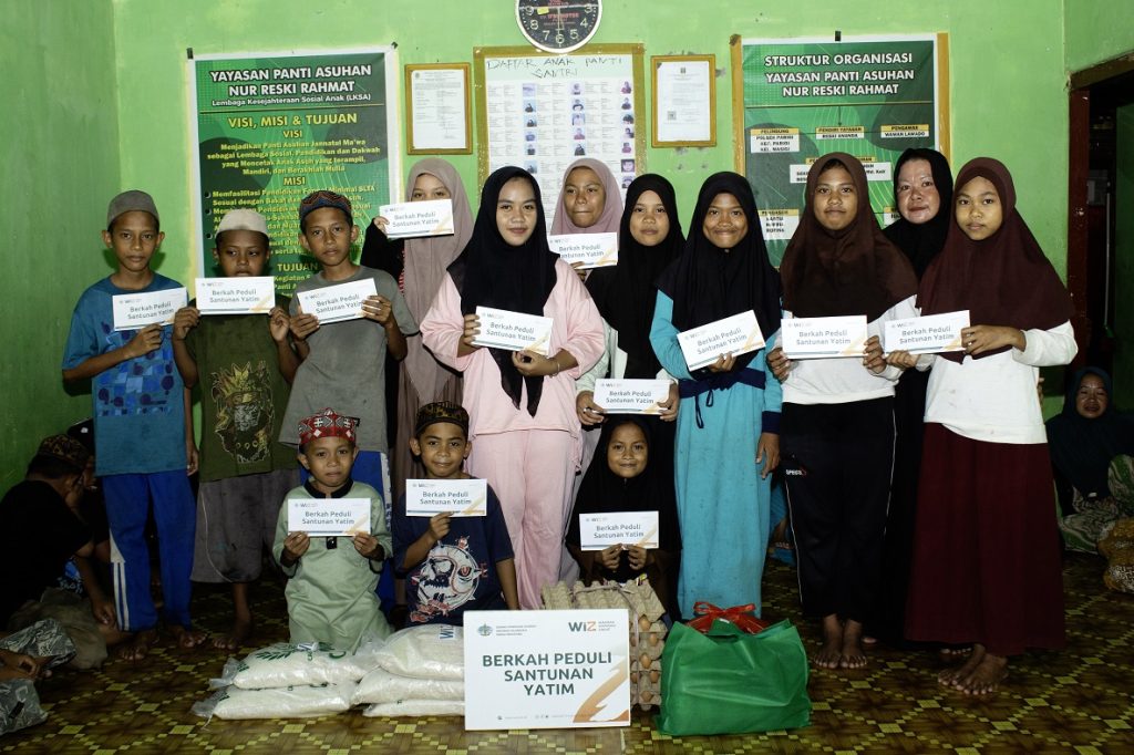Gambar Pemberian Bantuan kepada Anak-Anak Yatim dan Dhuafa di Panti Asuhan Nur Rezki Rahmat