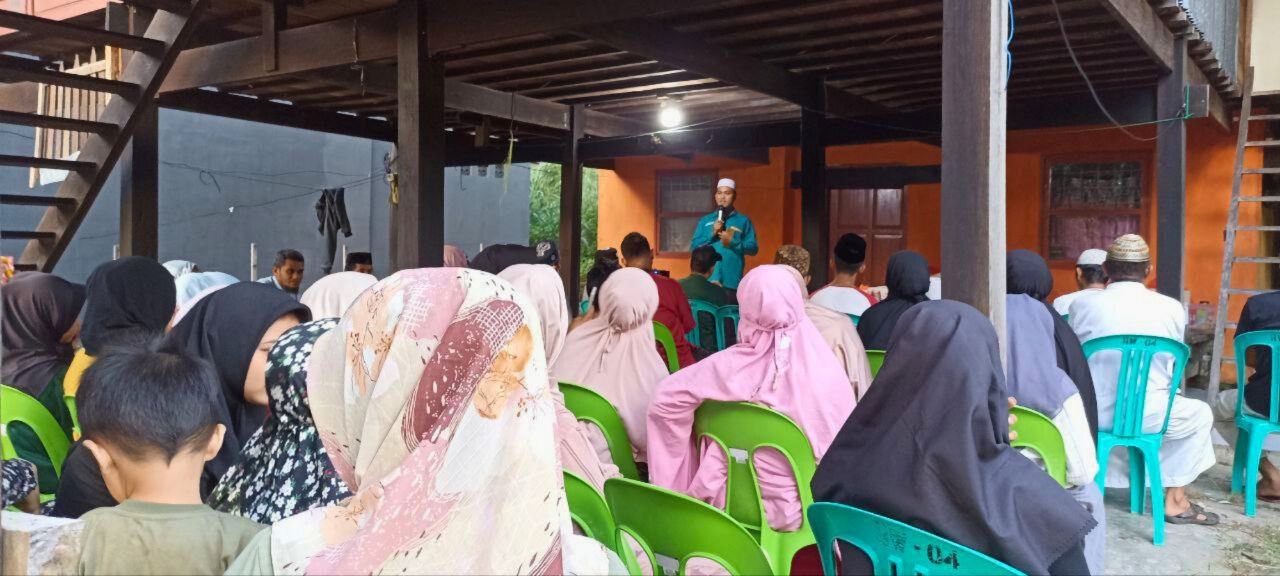 Gambar penyaluran ifthar di Markaz Quran Imam Ibnu Katsir di Parepare