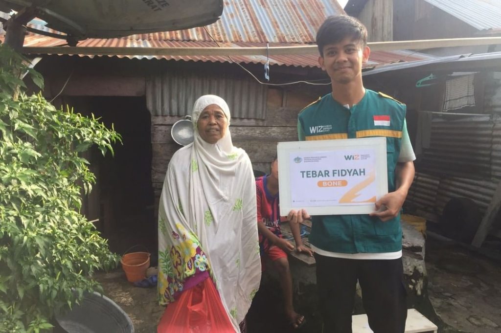 Gambar penyaluran fidyah di Bone, Sulawesi Selatan