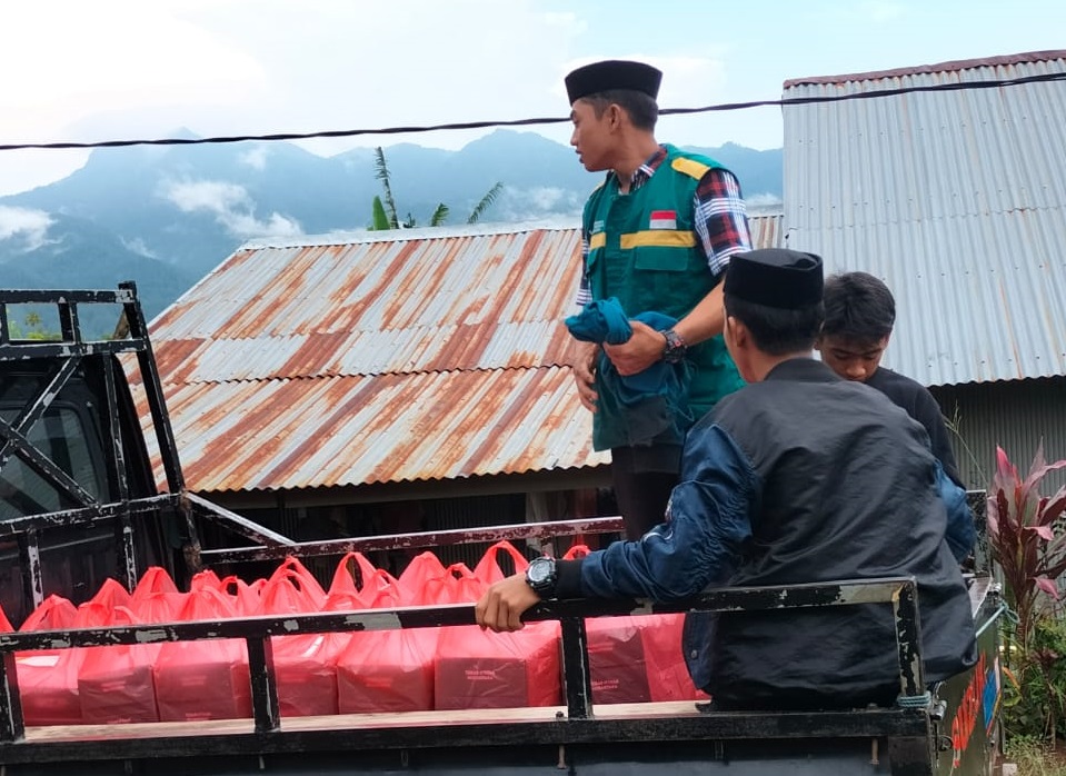 program Tebar Iftar Nusantara di Pattallassang, Gowa