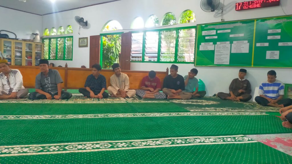 Gambar penyaluran buka puasa kolaborasi WIZ dan Majelis Ilmu Daruzzahra di Kepulauan Sangihe, Sulawesi Utara