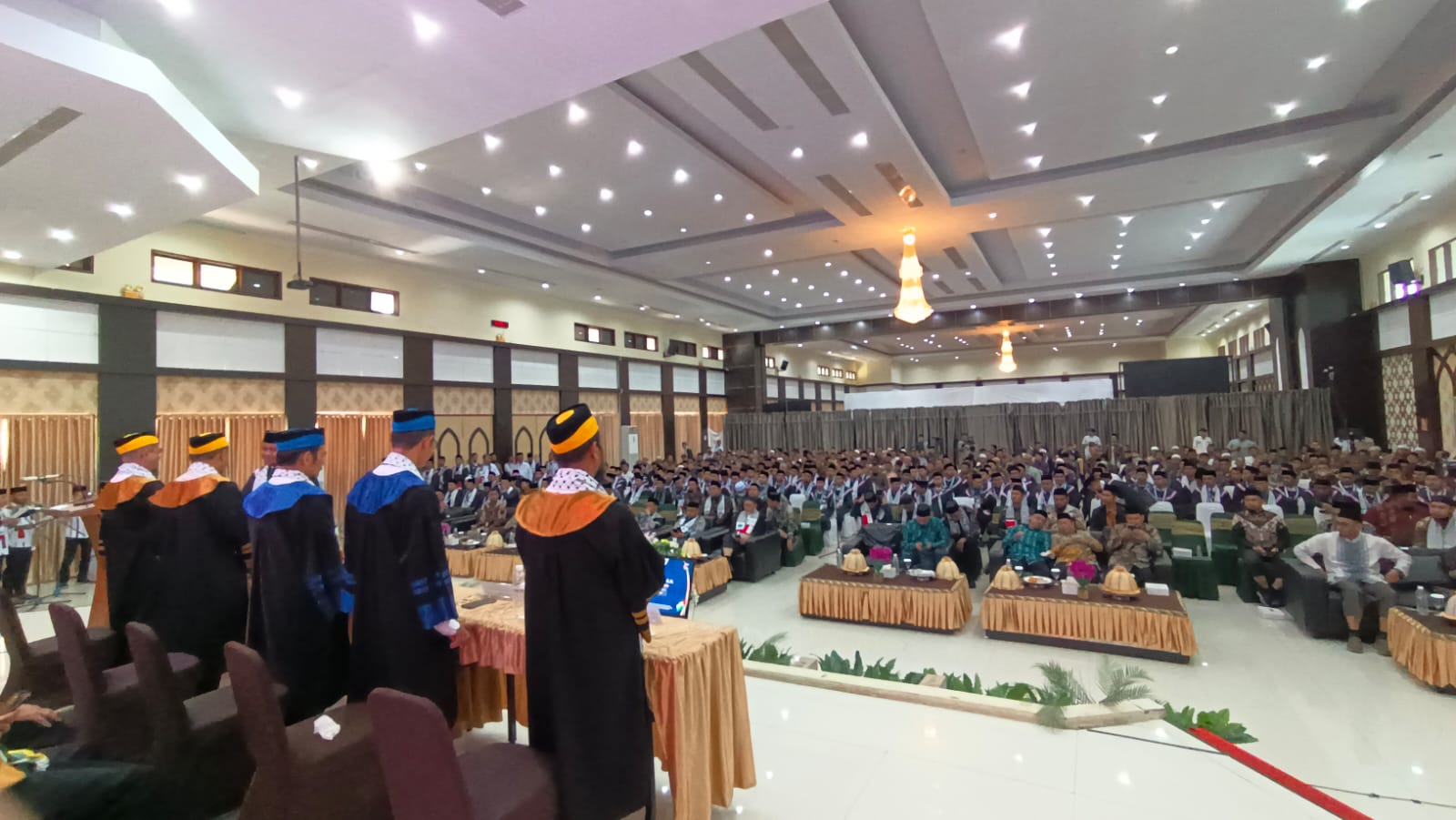 STIBA Makassar Gelar Wisuda VII, Luluskan 323 Mahasiswa Termasuk Program Kaderisasi Ulama