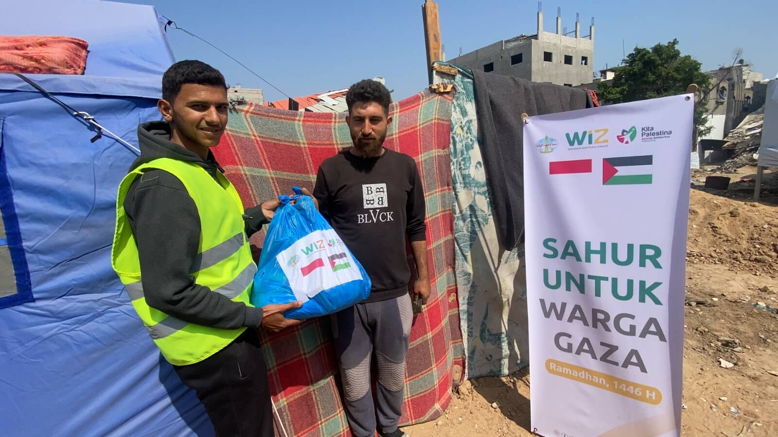 750 Warga Gaza Sahur Lewat Paket Sembako yang Dikirimkan Donatur WIZ dan KITA Palestina