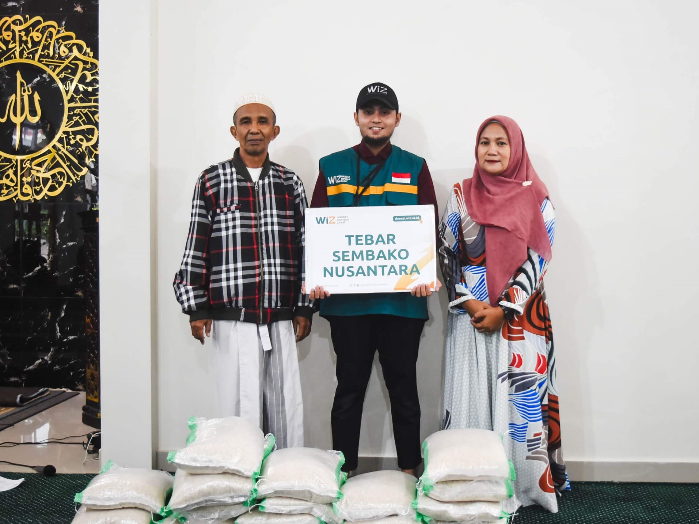 Penyaluran Bantuan Sembako untuk Duafa Digelar di Bulurokeng, Makassar