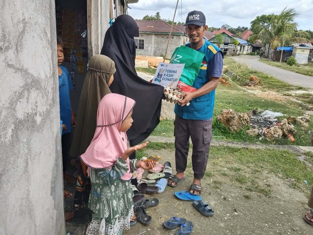 WIZ Sultra Bantu Ringankan Beban Warga Prasejahtera di Muna