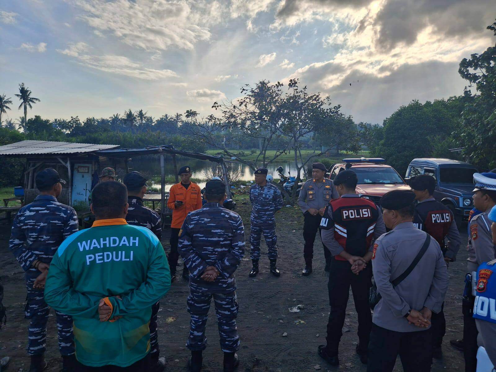 Relawan Wahdah Islamiyah Bali Masih Siaga Bantu Misi SAR Korban KMP Tunu Pratama Jaya di Jembrana