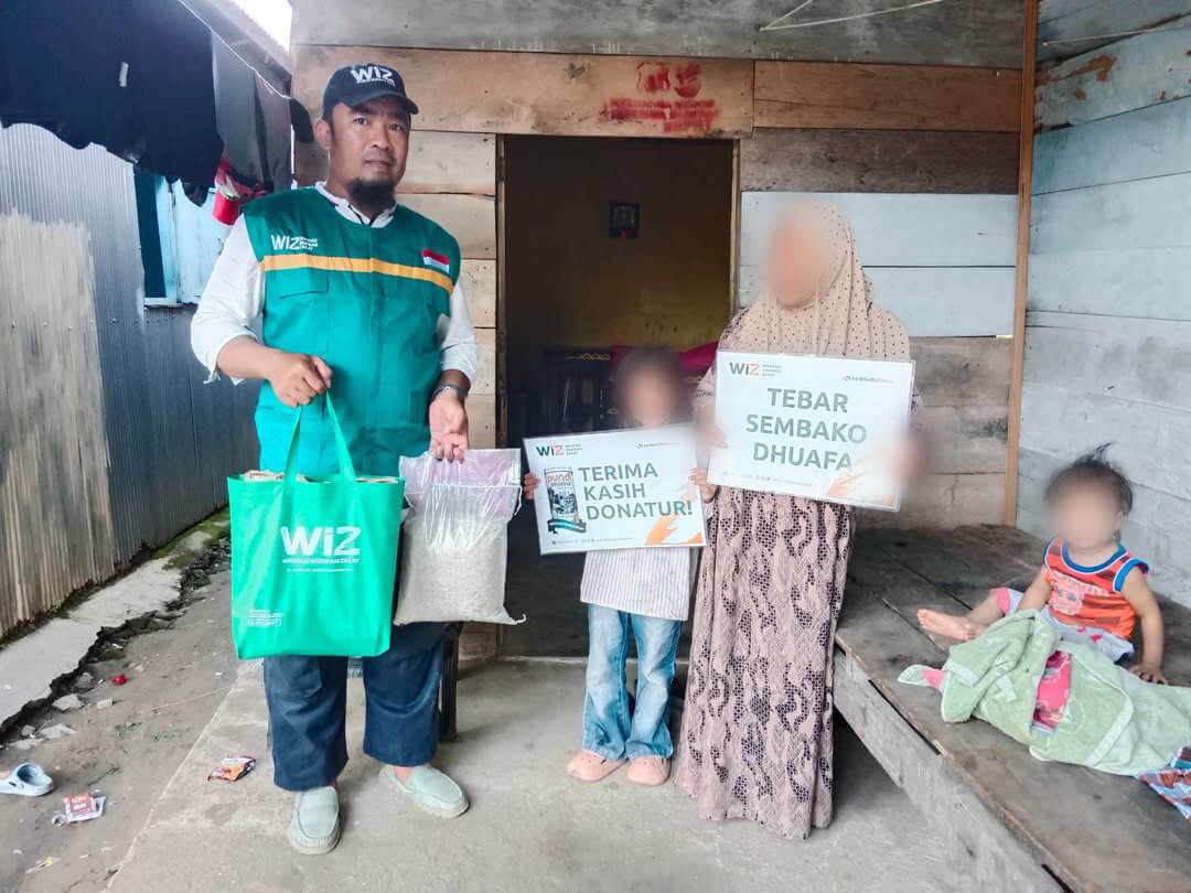 WIZ Bombana Salurkan 15 Paket Sembako untuk Warga Dhuafa di Kelurahan Lameroro