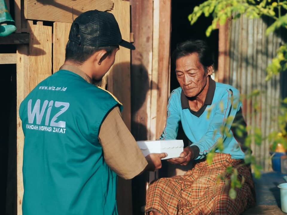 Laznas WIZ Hadirkan Bantuan Makanan Bergizi dan Program Pembinaan Al-Qur’an di Pesisir Kolaka