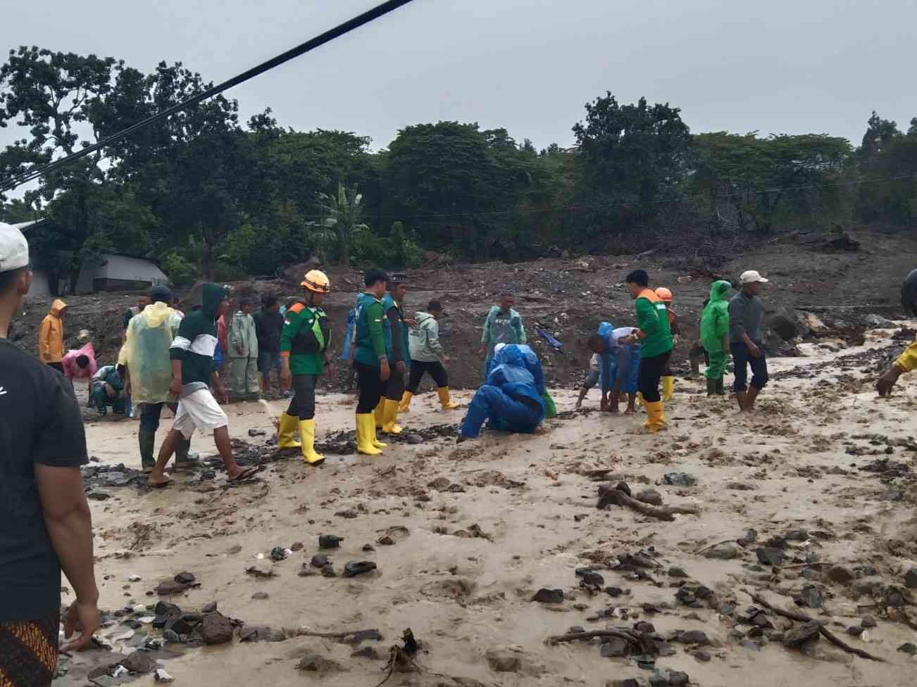 Banjir Bandang Kembali Terjang Singkarak, WIZ Sumbar Salurkan Bantuan ke Malalo dan Batipuah