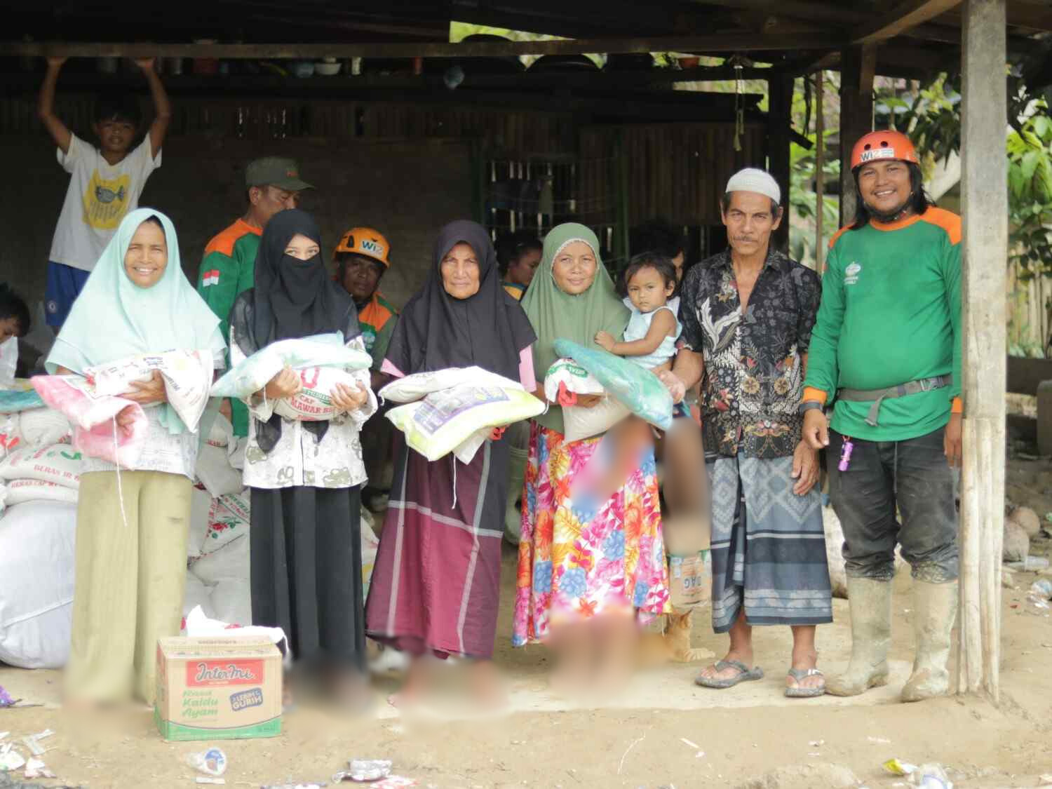 Relawan Salurkan Bantuan Mendesak untuk 430 Jiwa Terdampak Pascabencana di Aceh Timur 11