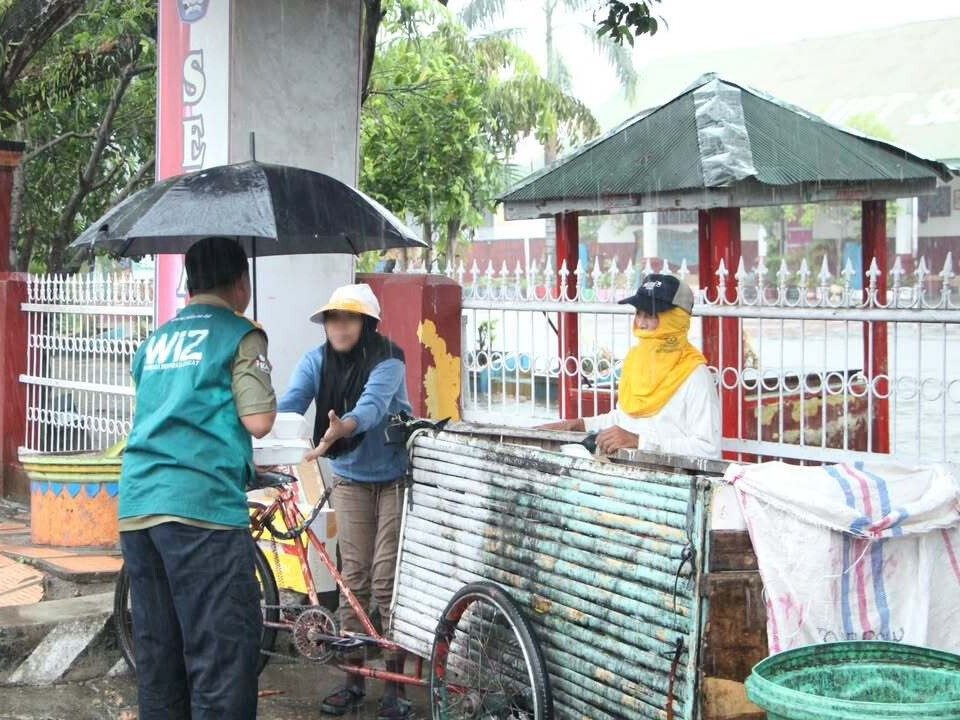 Di Guyur Hujan Deras, WIZ Tetap Tuntaskan Tebar Ifthar Tahap Pertama