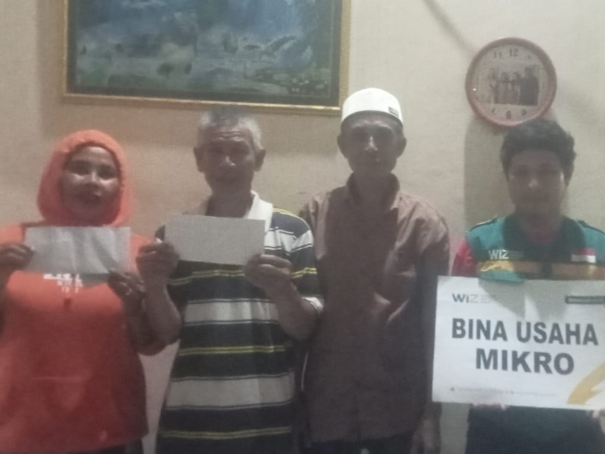 WIZ Salurkan Bantuan Modal Usaha untuk Pedagang Kecil di Jeneponto
