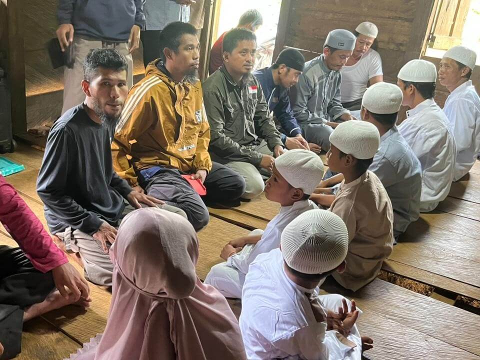 Sembilan Warga Dusun Tombiobong Kembali Bersyahadat, Disaksikan Aparatur Desa dan Tokoh Lintas Agama