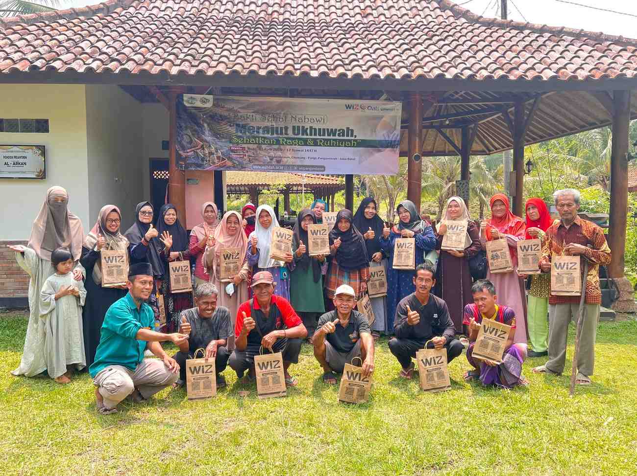 Sinergi Bakti Sehat Nabawi di Pangandaran: Segarkan Raga, Kuatkan Ruhiyah di Pesantren IT Tihadul Ummah
