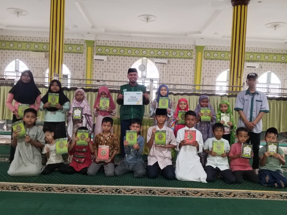 Dukung Pendidikan Keagamaan, Program Tebar Al-Qur’an Nusantara Salurkan Bantuan ke Rumah Qur'an Al-Wahdah Rokan Hulu
