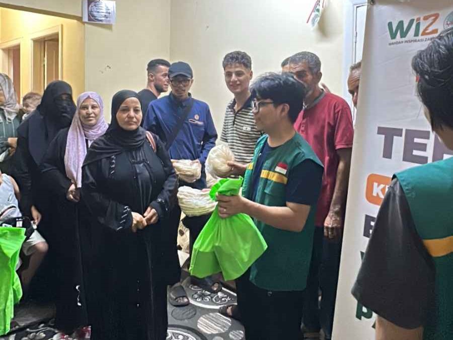 Tebar Senyum di Pengungsian, 75 Paket Makanan Spesial Disalurkan WIZ Mesir untuk Warga Palestina